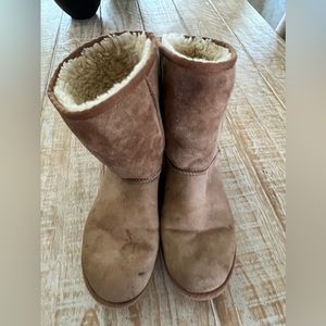 Women’s classic UGG boots, size 10